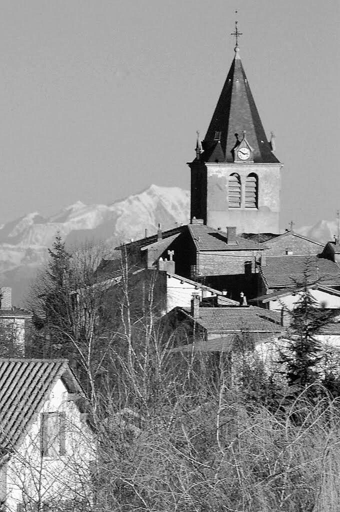 Gites Des Esselards Yzeron 외부 사진